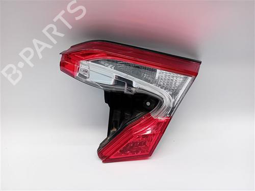 right-tailgate-light-toyota-c-hr-_x1_-2016-27433885 main image