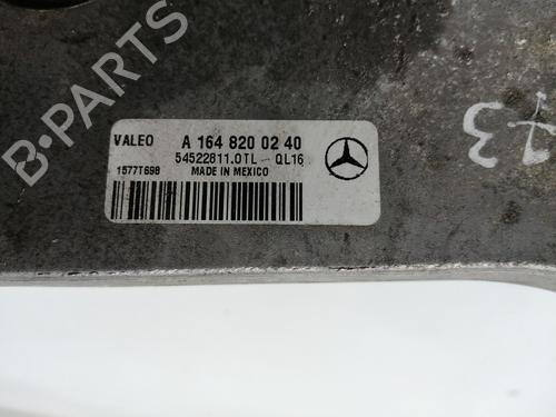 Front wiper motor MERCEDES-BENZ M-CLASS (W164) ML 320 CDI 4-matic (164.122) | BP16861893M29 