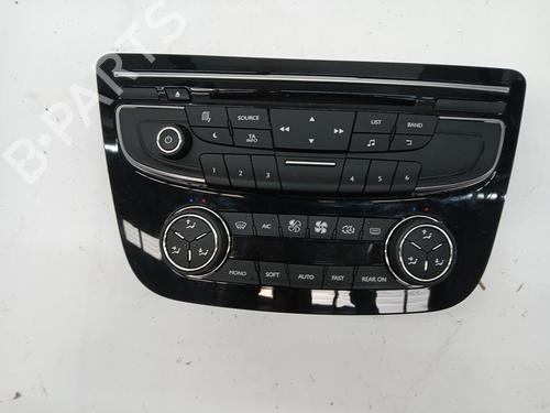 climate-control-peugeot-508-sw-i-8e_-2010-2011-2012-2013-2014-2015-2016-2017-2018-34372028 main image