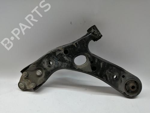 Right front suspension arm TOYOTA AURIS (_E15_) 1.8 Hybrid (ZWE150_, ZWE150R) | BP24882857M13 