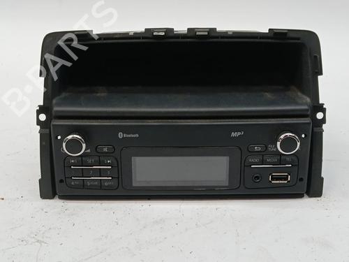 Used Radio Radio 37182267 37182267