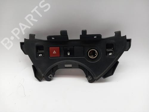 Used Warning switch PEUGEOT PARTNER Box Body/MPV [2008-2025]  27177819