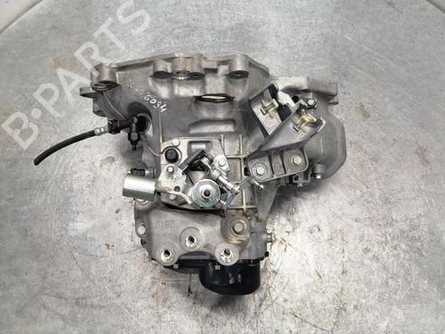 Używane Skrzynia biegów CHEVROLET AVEO Hatchback (T300) 1.3 D (75 hp) 32206167