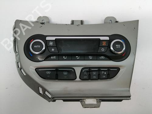 Used Climate control FORD FOCUS III 1.0 EcoBoost (125 hp) 9808944