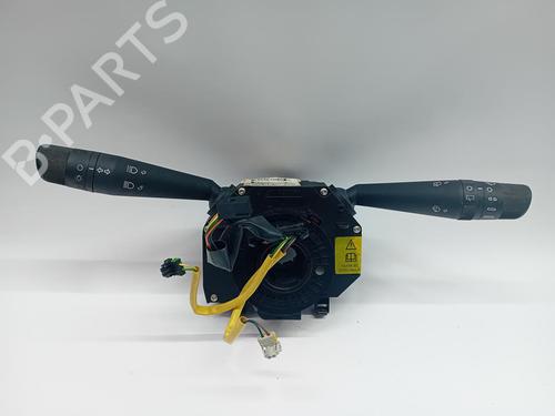 Used Headlight switch FIAT GRANDE PUNTO (199_) 1.9 D Multijet (116 hp) 33015366