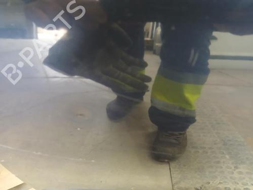 Dør venstre bak MITSUBISHI CARISMA (DA_) 1.9 DI-D (DA5A) | BP30709822C4