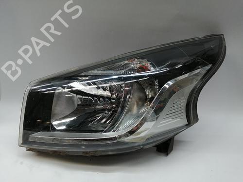 Used Left headlight RENAULT TRAFIC III Van (FG_) [2014-2025]  30533313