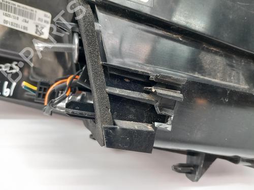 Right taillight PEUGEOT 5008 II (MC_, MJ_, MR_, M4_)  | BP29720152C35 