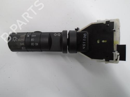 Used Headlight switch NISSAN QASHQAI / QASHQAI +2 I (J10, NJ10, JJ10E) 2.0 dCi All-wheel Drive (150 hp) 7195969