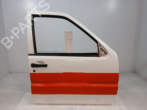 Used Right front door NISSAN TERRANO II (R20) 2.7 TDi 4WD (125 hp) 24516624