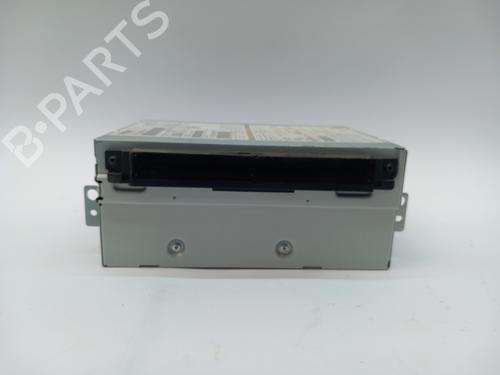 Used Radio VOLVO V40 Hatchback (525) [2012-2019]  29242490