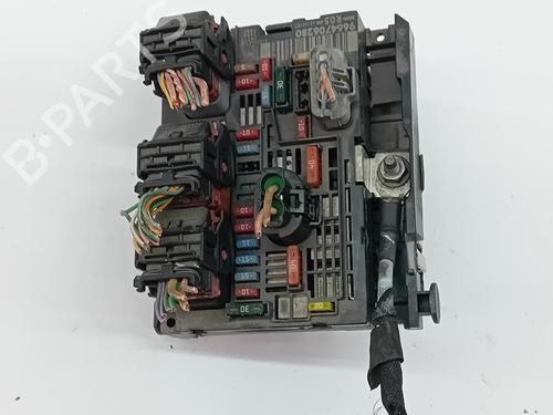Caixa de fusíveis Caixa de fusíveis PEUGEOT 308 I (4A_, 4C_) [2007-2016] 36113725 36113725