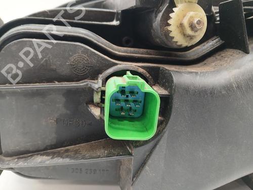 Right headlight FORD MONDEO III (B5Y) 2.0 16V | BP37584382C29 - Image 3