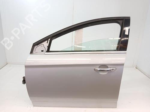 Used Left front door Left front door 37032933 37032933