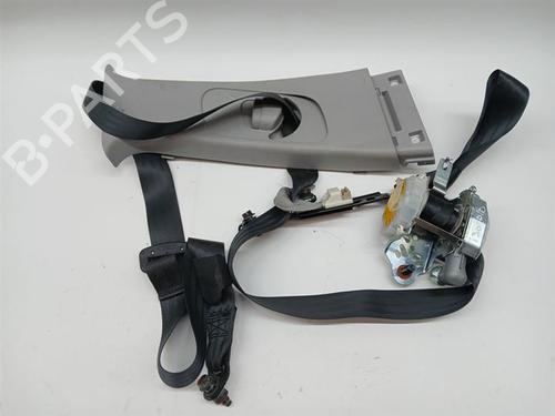 front-right-seatbelt-hyundai-i30-estate-fd-2007-2008-2009-2010-2011-2012-38719695 main image
