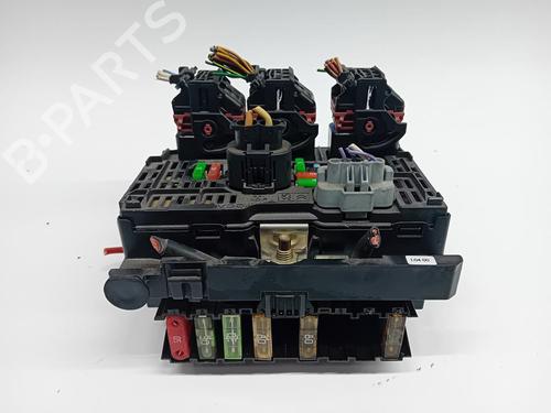 fuse-box-citroen-c4-i-lc_-2004-2005-2006-2007-2008-2009-2010-2011-2012-2013-2014-37195323 main image