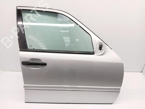 Used Right front door MERCEDES-BENZ C-CLASS (W202) [1993-2000]  27613772