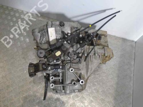 Used Gearbox HYUNDAI SANTA FÉ II (CM) 2.2 CRDi (155 hp) 5524520