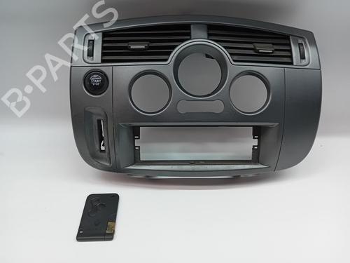 Used Ignition barrel RENAULT SCÉNIC II (JM0/1_) [2003-2010]  30395502