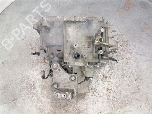 gearbox-peugeot-rifter-2018-35897885 main image