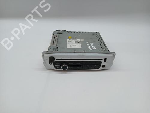 Used Radio RENAULT SCÉNIC III (JZ0/1_) [2008-2016]  32071916