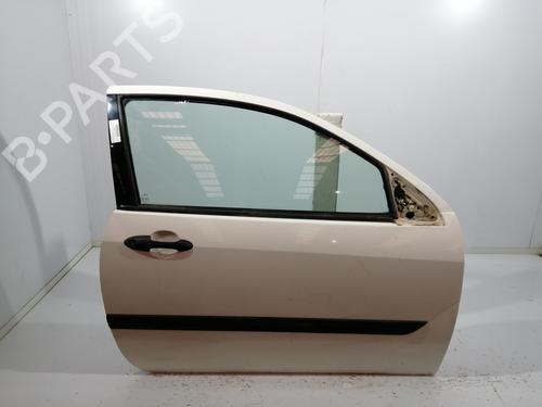 Used Right front door FORD FOCUS I (DAW, DBW) 1.8 TDCi (100 hp) 28125260