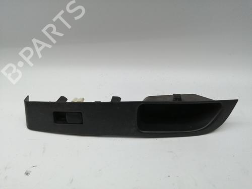 Used Right front window switch NISSAN MICRA III (K12) 1.2 16V (80 hp) 24884849