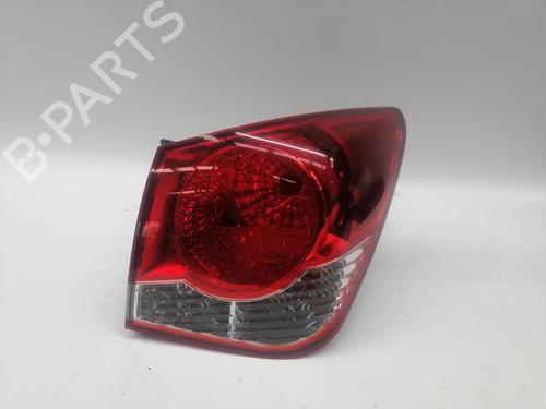 Used Right taillight CHEVROLET CRUZE (J300) [2009-2025]  30635283