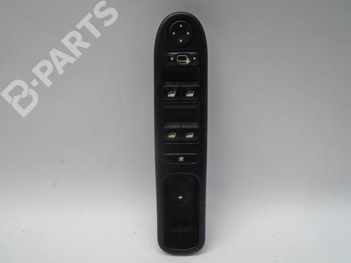 Used Left front window switch Left front window switch PEUGEOT 207 CC (WD_) 1.6 HDi (109 hp) 8882616 8882616
