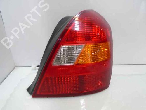 Used Right taillight HYUNDAI ELANTRA III (XD) 1.6 (107 hp) 5635001