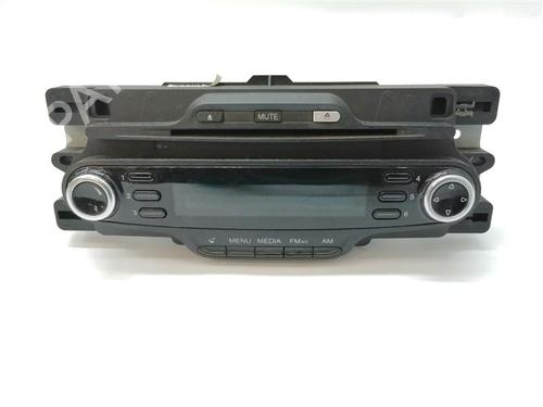 Used Radio Radio ALFA ROMEO GIULIETTA (940_) 1.6 JTDM (940FXD1A) (105 hp) 16861755 16861755