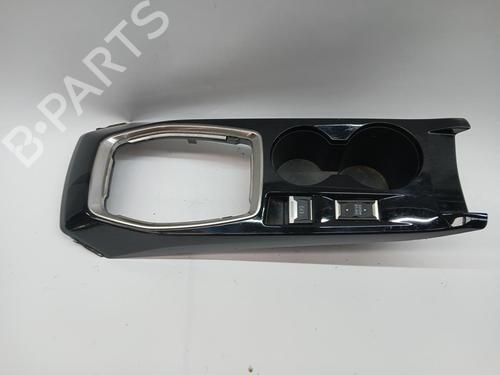 Used Middle console Middle console PEUGEOT 2008 II (UD_, US_, UY_, UJ_, UR_, UC_) [2019-2026] 36279591 36279591