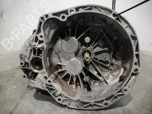 Used Gearbox RENAULT TRAFIC II Bus (JL) 1.9 dCI 100 (JL0C, JL0K) (101 hp) 29376045