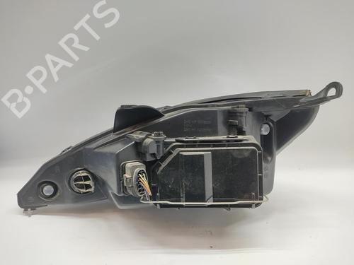 Right headlight FORD FOCUS I Saloon (DFW) 1.6 16V | BP32018269C29