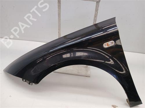 Guarda-lamas esquerdo Guarda-lamas esquerdo SEAT LEON (1P1) 1.6 (102 hp) 39542095 39542095