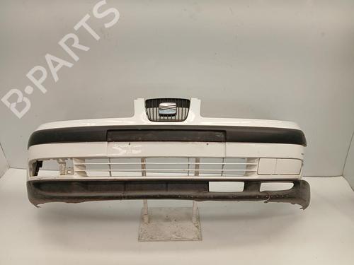 Used Front bumper Front bumper 36813648 36813648