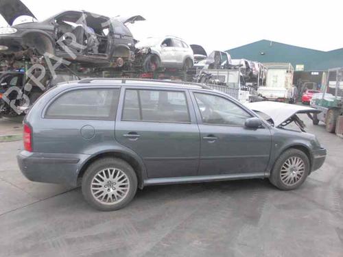 Right taillight SKODA OCTAVIA I Combi (1U5) 1.9 TDI | BP5467936C35