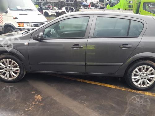 Right headlight OPEL ASTRA H (A04)  | BP29904272C29 