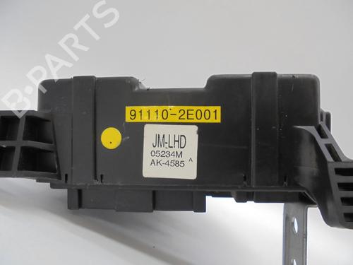 Fuse box KIA SPORTAGE II (JE_, KM_) 2.0 i 16V | BP9214441E1 