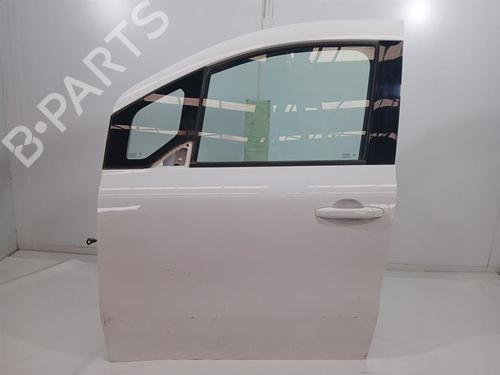 left-front-door-mercedes-benz-t-class-mpv-w420-2022-37584473 main image