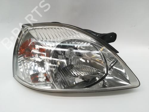 Used Right headlight KIA RIO I Hatchback (DC) 1.5 16V (97 hp) 12517313