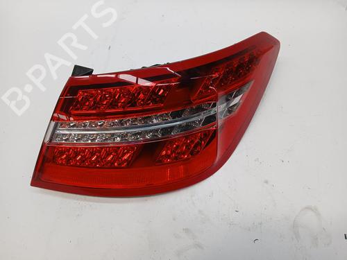 right-taillight-mercedes-benz-e-class-coupe-c207-2009-2010-2011-2012-2013-2014-2015-2016-37182176 main image