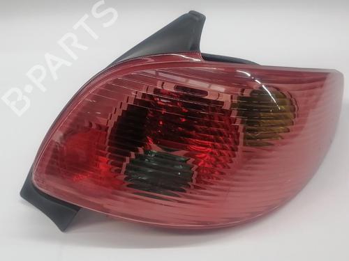 Used Right taillight PEUGEOT 206 Hatchback (2A/C) 1.4 HDi eco 70 (68 hp) 30288454