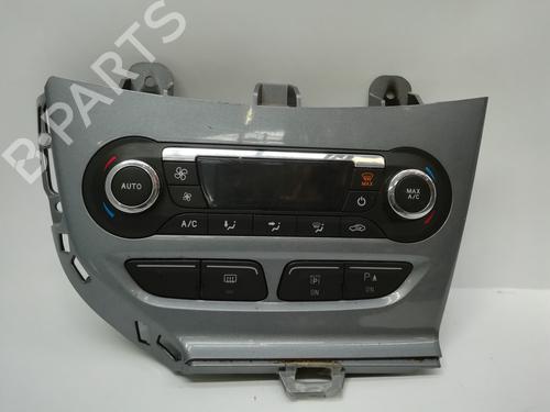Used Climate control FORD FOCUS III Turnier 1.6 TDCi (115 hp) 10717329