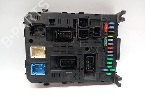 Used Fuse box Fuse box PEUGEOT 5008 (0U_, 0E_) 2.0 HDi 150 / BlueHDi 150 (150 hp) 36078674 36078674