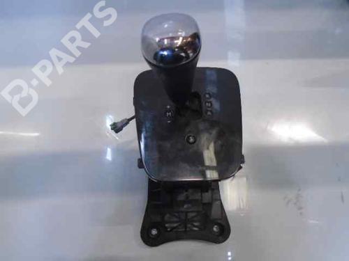Used Automatic gearbox selector Automatic gearbox selector PEUGEOT 5008 (0U_, 0E_) 1.6 HDi (114 hp) 7417028 7417028