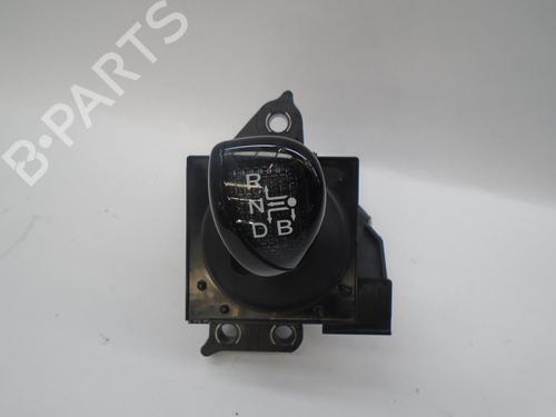 Used Gear lever TOYOTA AURIS (_E18_) 1.8 Hybrid (ZWE186_, ZWE186R) (136 hp) 8295613