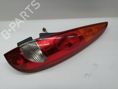 Used Right taillight NISSAN ALMERA TINO (V10) 2.2 dCi (115 hp) 27360232