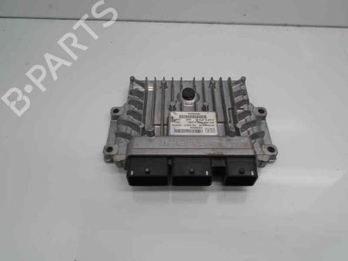 Used Engine control unit (ECU) PEUGEOT 407 (6D_) 2.0 (6DRFNB, 6DRFNE) (136 hp) 5541252