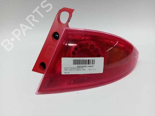 Used Right taillight Right taillight 37011951 37011951